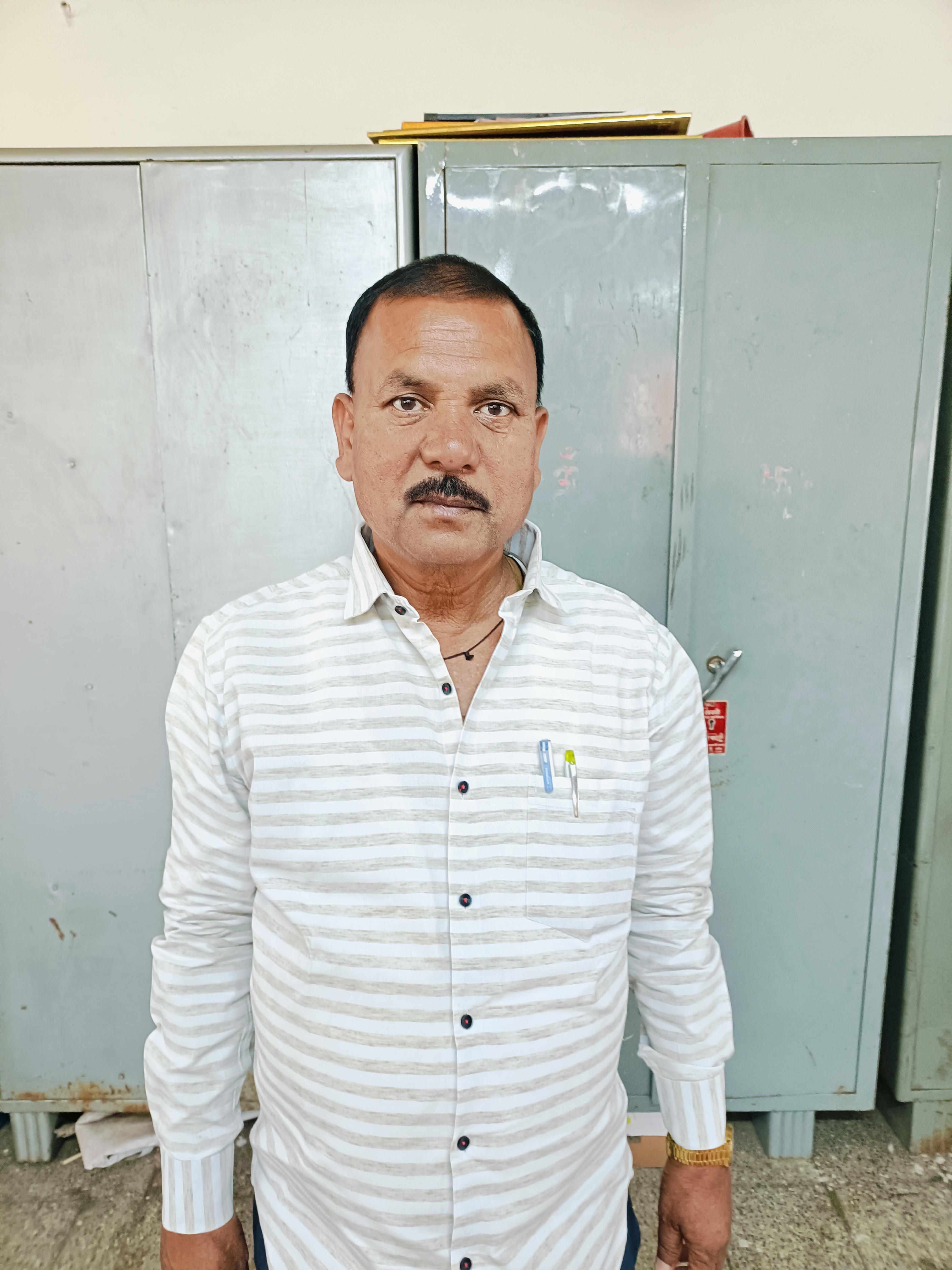 ग्रा. पं. अधिकारी